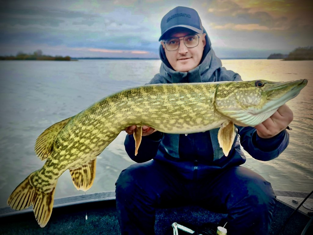 visser met lange vis